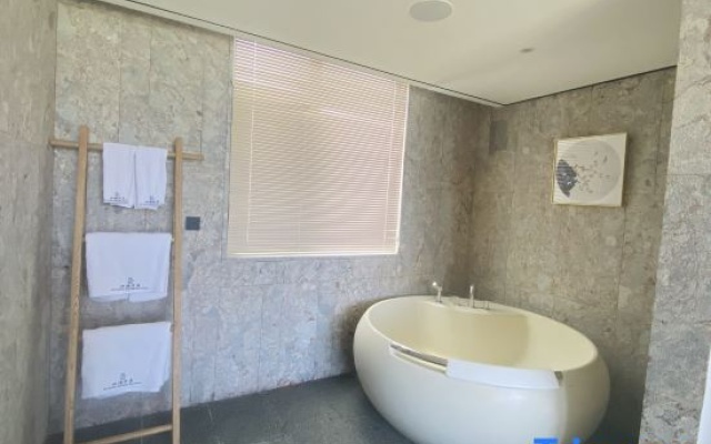Dali Yunxing · Seaview Designer Villa Mei-Su (Erhai Longkang Pier Store) – Bathroom – Dali