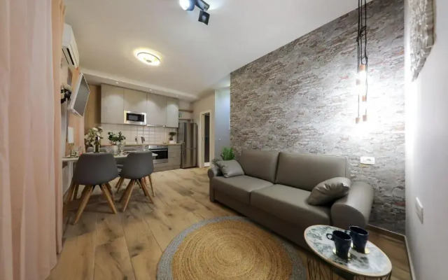 Aldo Apartments Center