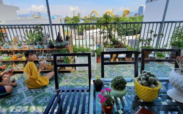 Sena home 4th-Rooftop Overlooking Danang Dragon bridge