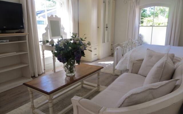 Constantia Valley Lodge