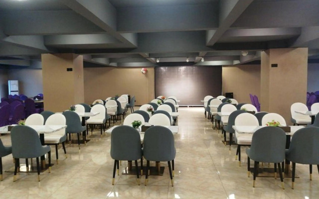 Futuelife hotel (Yunda West Road Yangputou MTR Station)