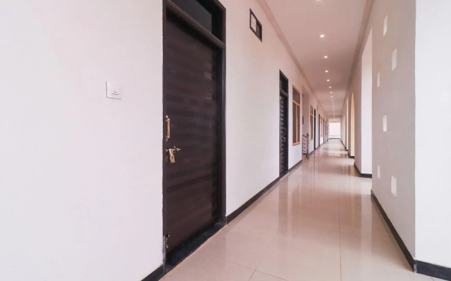 The Sunrise Resort by OYO Rooms