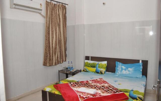 Goroomgo Asha Guest House Amritsar