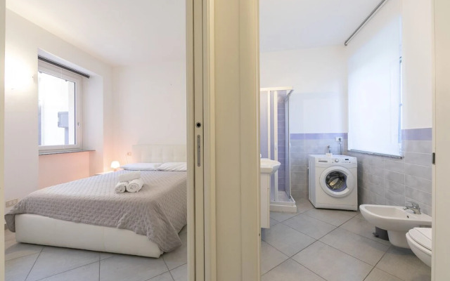 Casa Al Vicolo Di Ranco 50mt From Beach - Happy Rentals