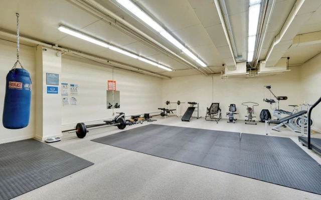 Ski-in/ski-out Magic Mountain Condo w/ Deck!