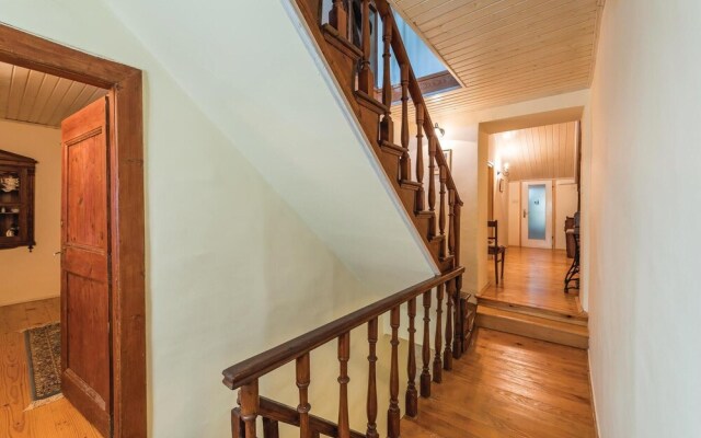 Beautiful Home in Markovac With Wifi and 5 Bedrooms