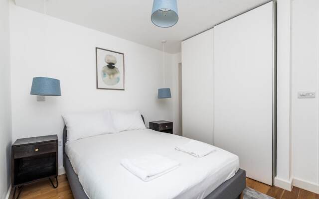 NEW Modern 2BD Flat in Shoreditch With Balcony