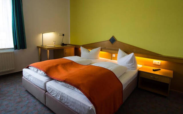 Hotel Parqeo Im A66