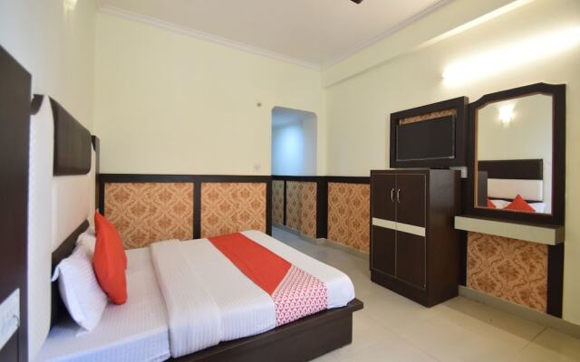 OYO 11616 Hotel Shree Ram