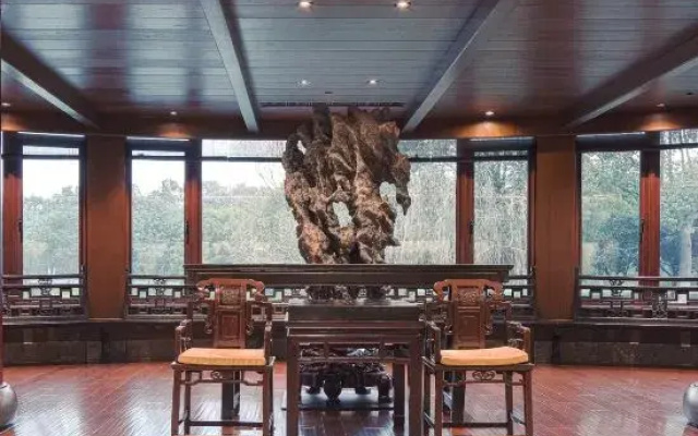 Wuzhen Zhaoming House