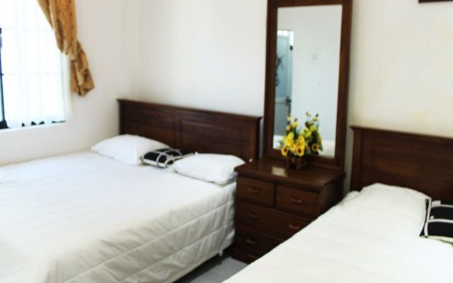 Riseans White Palace