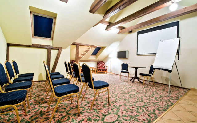 Aparthotel Miodosytnia