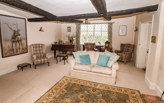 Top Farm House