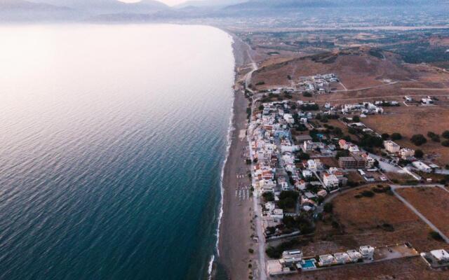 Ammokrinos Luxury Homes,150m from the beach