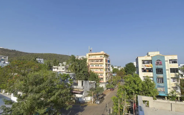 FabExpress Beach City Holiday Home