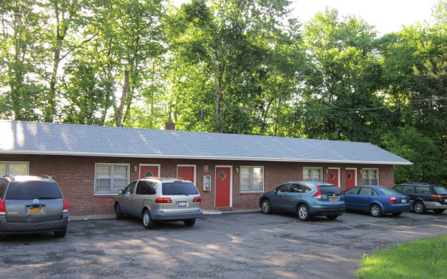 Cadet Motel