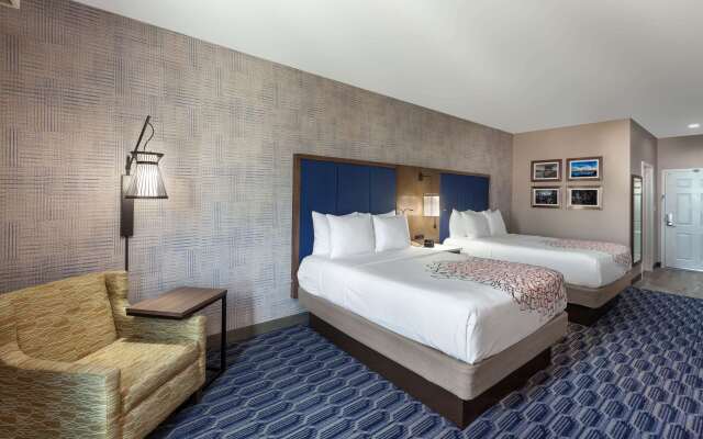 La Quinta Inn & Suites by Wyndham Houston Channelview