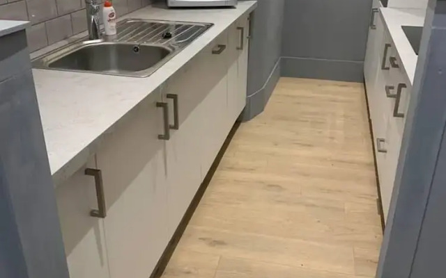 Beautiful 2-bed Study or Visit Flat