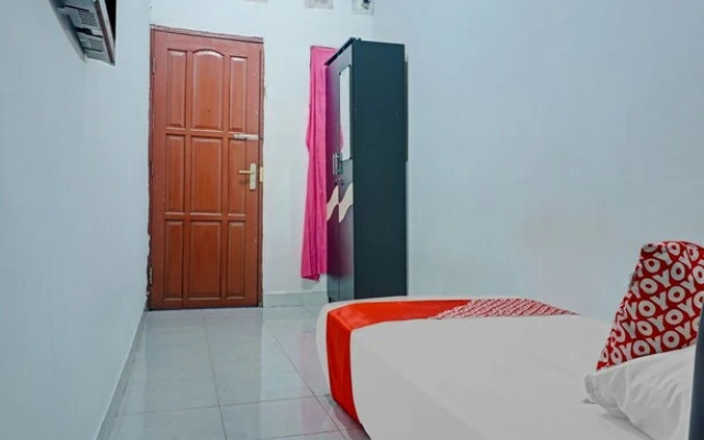 SPOT ON 90117 Anugrah Homestay Near Pasar Segar