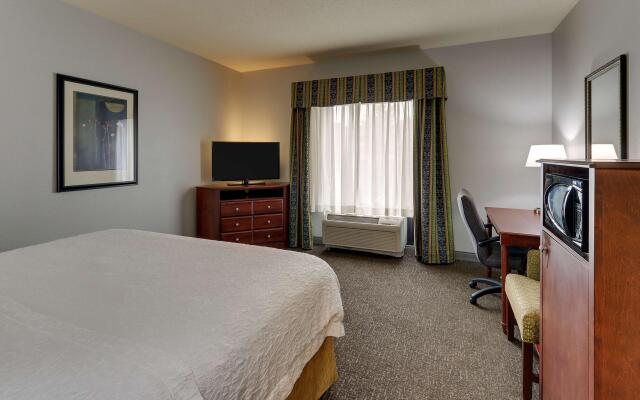Hampton Inn & Suites Indianapolis-Airport