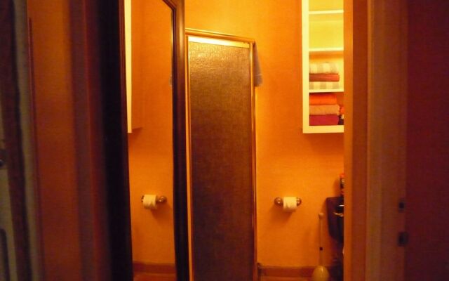 Woodland Hills Calabasas Guesthouses