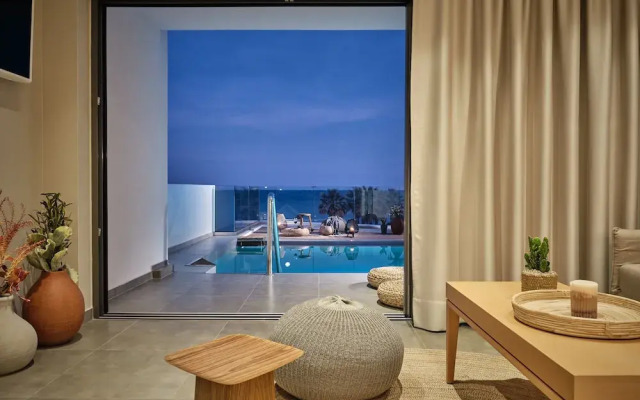 Oceanis Luxury Suites