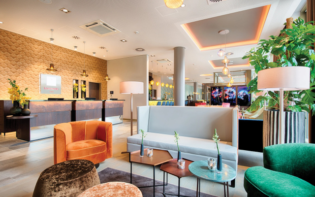 Leonardo Royal Hotel Ulm - Image 2