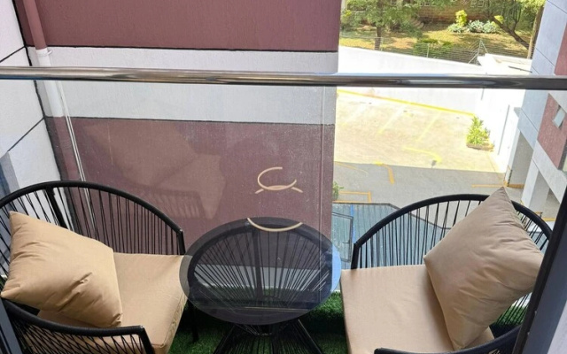 Tranquil 1-bedroom Apartment in Lavington, Nairobi