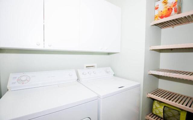 Ibis At The Sanctuary A302