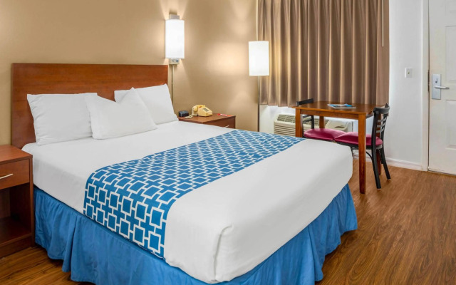 Econo Lodge Crystal River