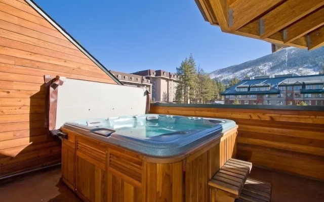 Downtown Penthouse 4 Bedroom Condo