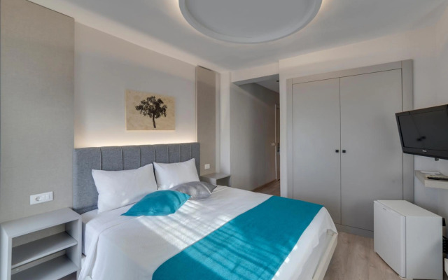 La Brezza Suite & Hotel