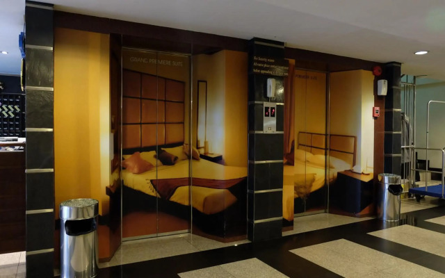 Grand Business Inn