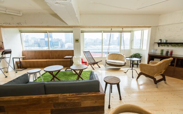 Mr Lobster's Secret Den Design Hostel