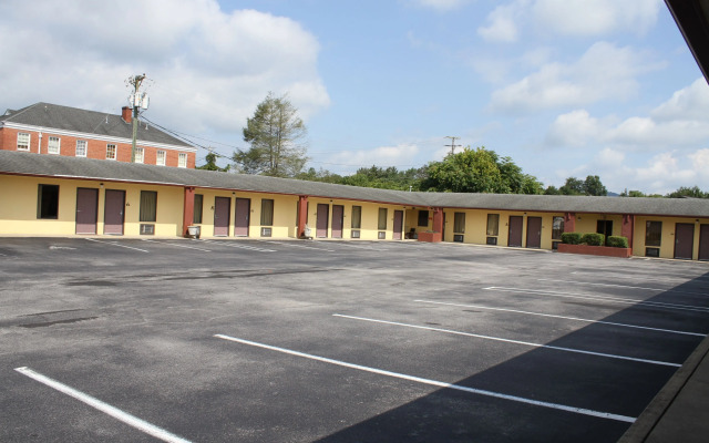 Budget Host Inn Bristol