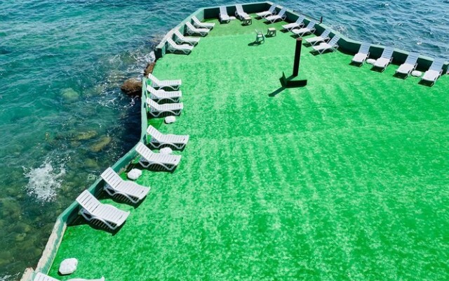 Anessa Beach Hotel