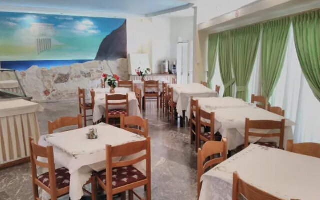 Hotel Ilios