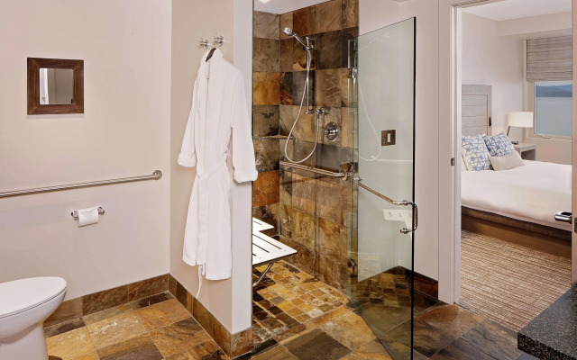 Chrysalis Inn & Spa Bellingham, Curio Collection by Hilton