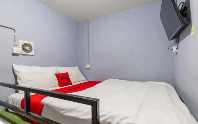 Stariez Kemang By RedDoorz