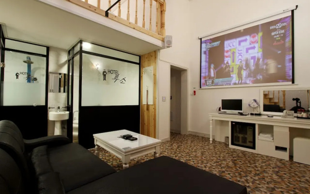Russo Hotel