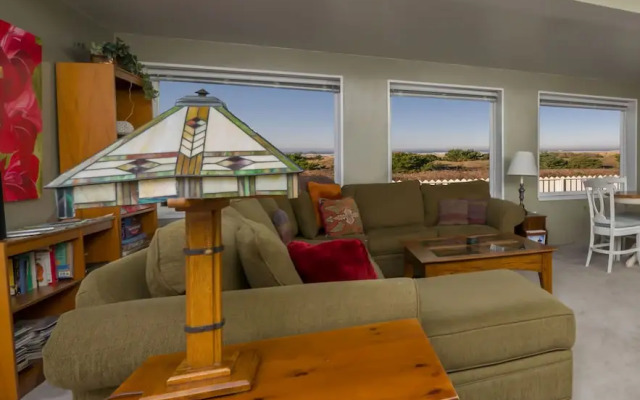 Seaside Vacation Homes