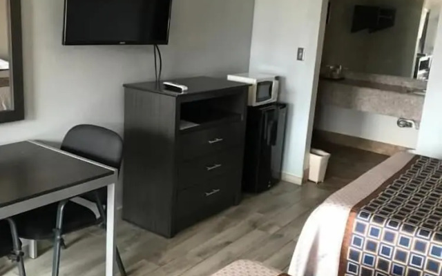 SouthTown SA Inn