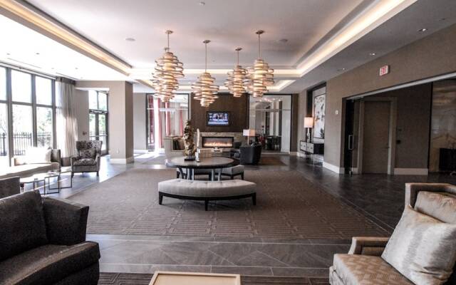 Global Luxury Suites at Hidden Creek