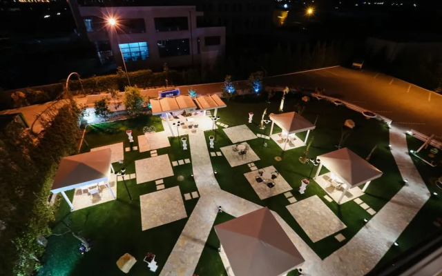 Delta Hotel