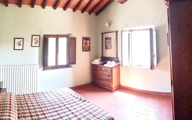 Apartment With one Bedroom in Montaione, With Wonderful Mountain View,