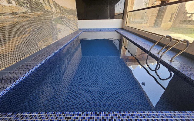 VIP resort chalet -24