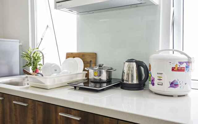 Sandy Apartment - Walk to the beach