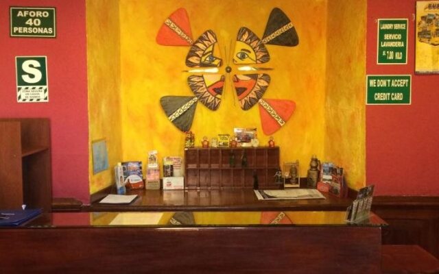 Los Balcones De Moral Y Santa Catalina Hostal