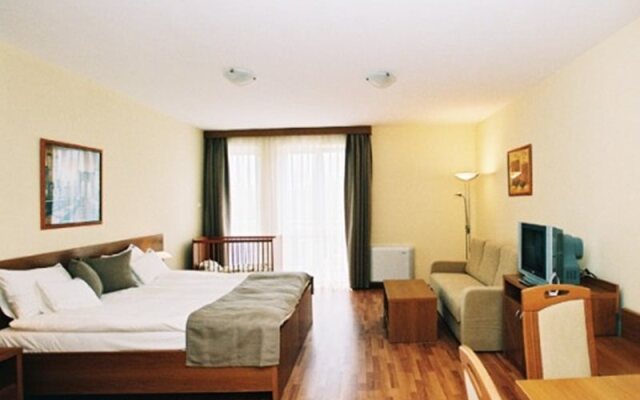 Panoráma Wellness Apartman Hotel