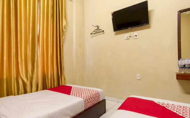 OYO 615 Residence Puri Hotel Syariah